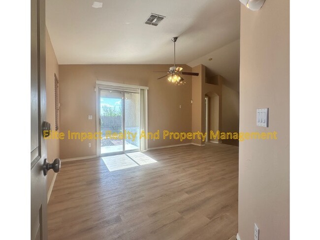 Building Photo - 8332 S Lost Mountain Rd