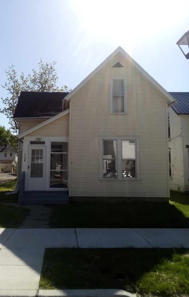 Building Photo - 1126 Degroff St