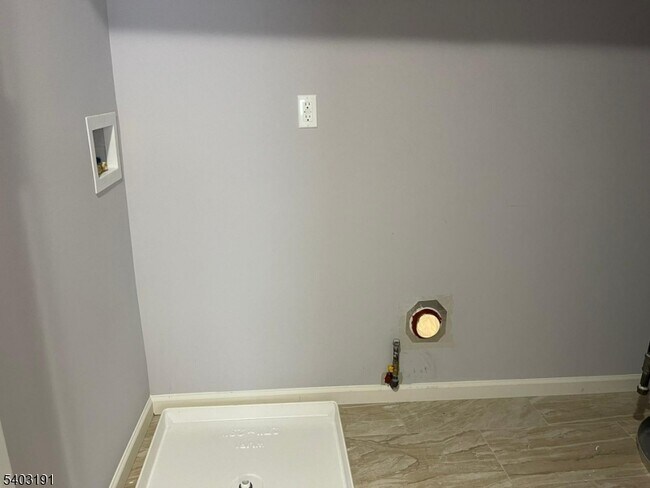 Foto del edificio - 201 Schuyler Ave