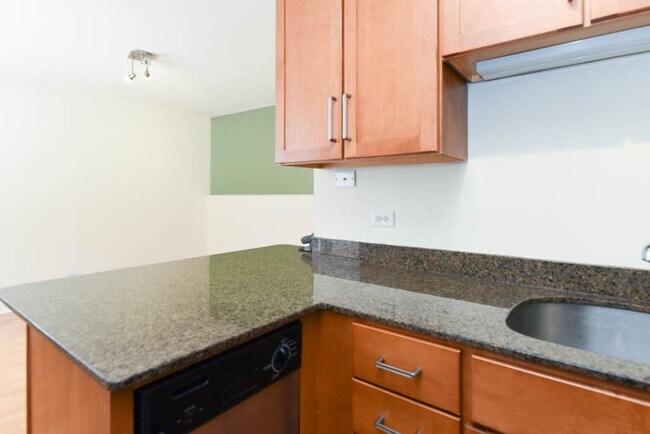 Foto del edificio - 628 W Wrightwood Ave
