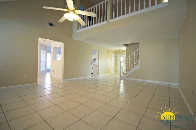 Foto del edificio - 523 E Timberlake Dr