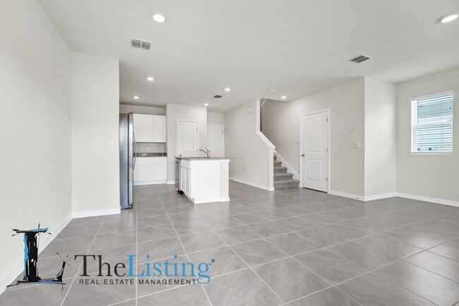 Building Photo - 5650 Anders Wy