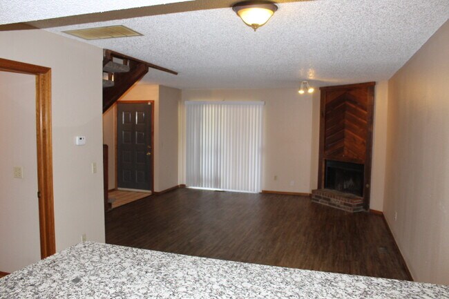 Foto del edificio - 13907 Fairhill Ave