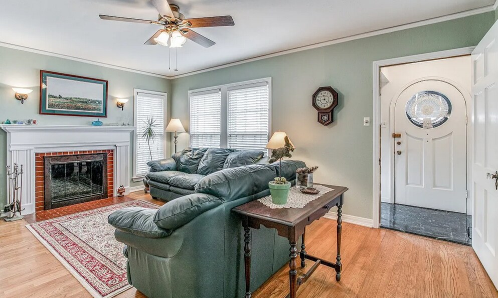 2610 Marvin Ave, Dallas, TX 75211 House for Rent in Dallas, TX