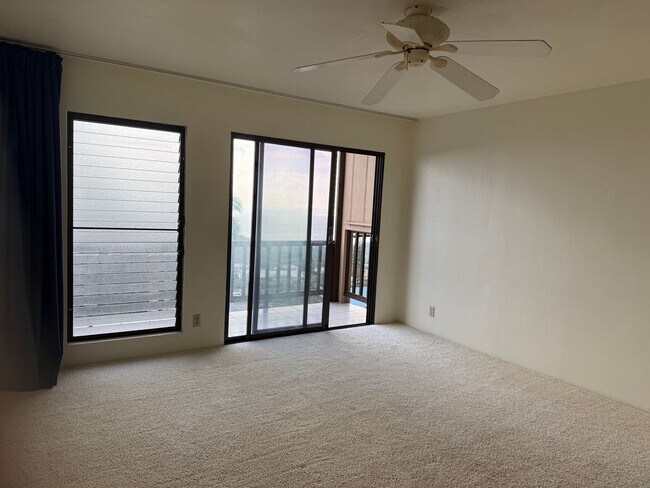Building Photo - For Rent | 2 Bedroom, 2 bathroom Condo in Kona Eastwind with 1 assigned parking stall