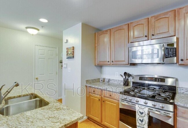 Building Photo - 14217 St Germain Dr