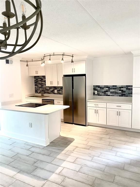 Foto del edificio - 8901 Blind Pass Rd