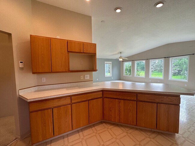 Foto del edificio - Spacious Kenai Home!