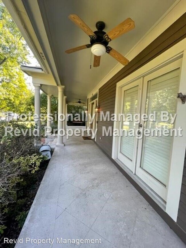 Building Photo - 4 br, 3 bath House - 1687 Peach Ave