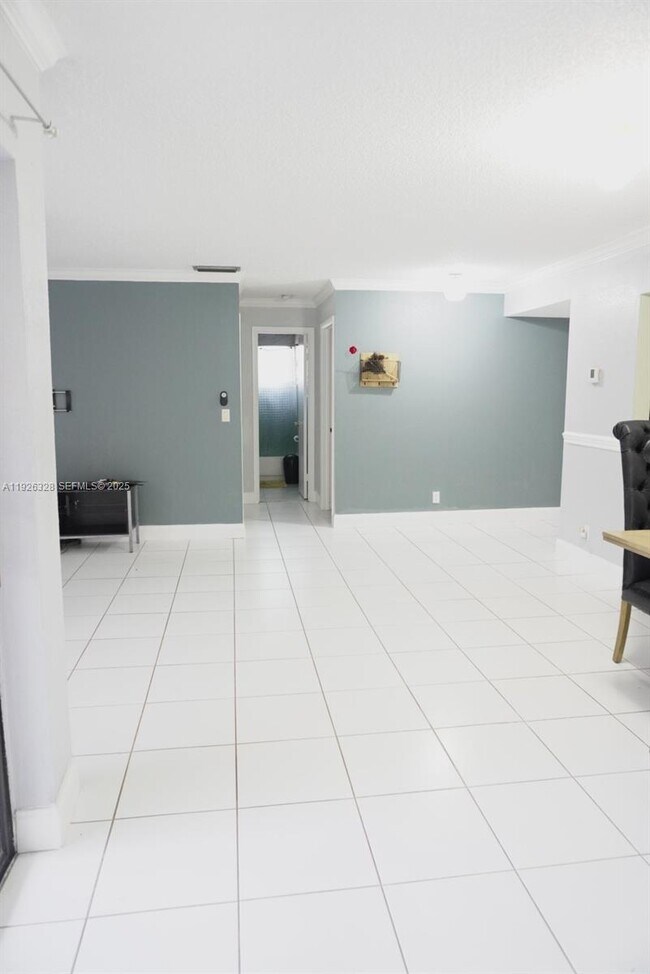 Foto del edificio - 3350 NW 47th Ave