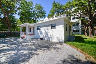 Building Photo - 655 NE 62nd St