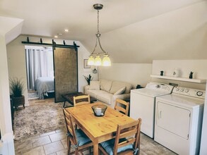 Building Photo - 16 Rue Archambault