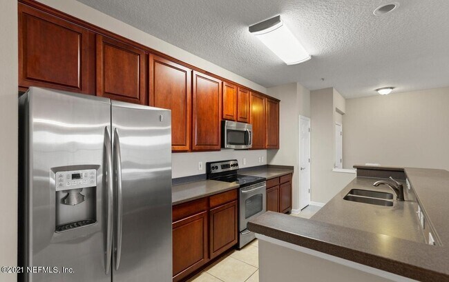 Foto del edificio - 13364 Beach Blvd
