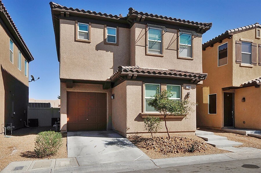 Foto principal - 1786 Molly Meadows St