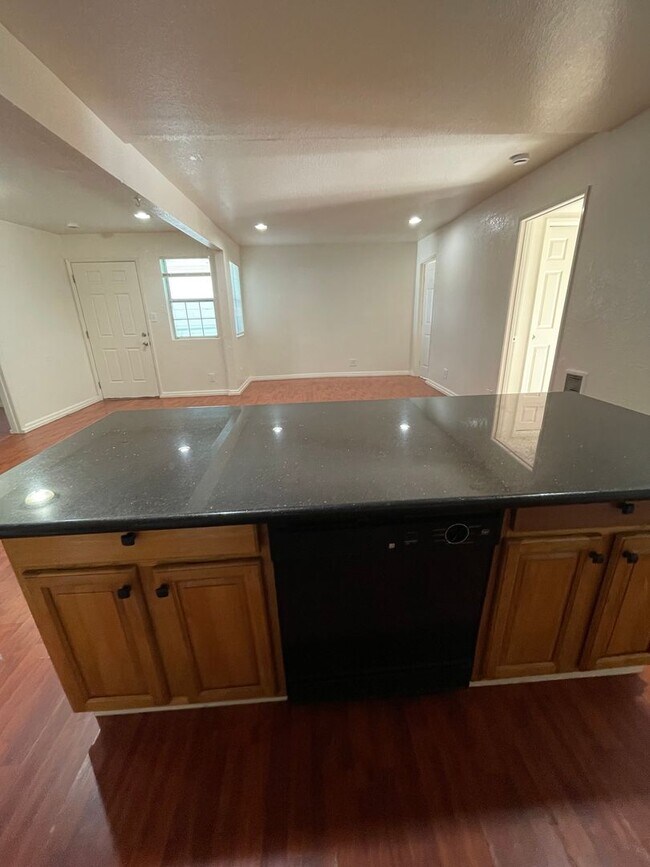 Building Photo - 1669 12th St