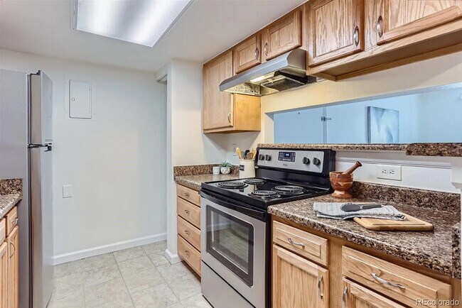 Foto del edificio - 13261 E Asbury Dr