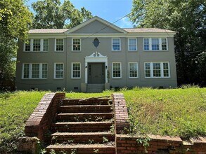 Building Photo - 432 Clanton Ave