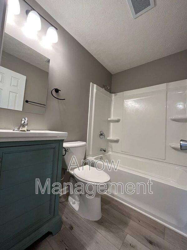 Building Photo - 1119 A St