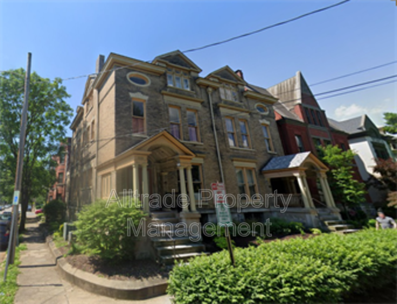 502 Belgravia Ct Unit 3, Louisville, KY 40208 Condo for Rent in Louisville, KY