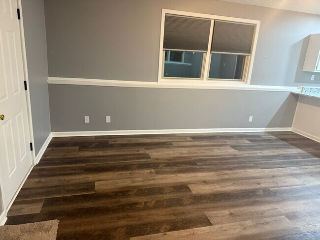 Foto del edificio - 2347 Ferguson Rd