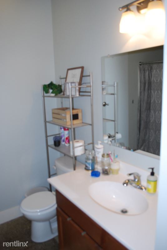 Foto del edificio - 822 Cherry St SE