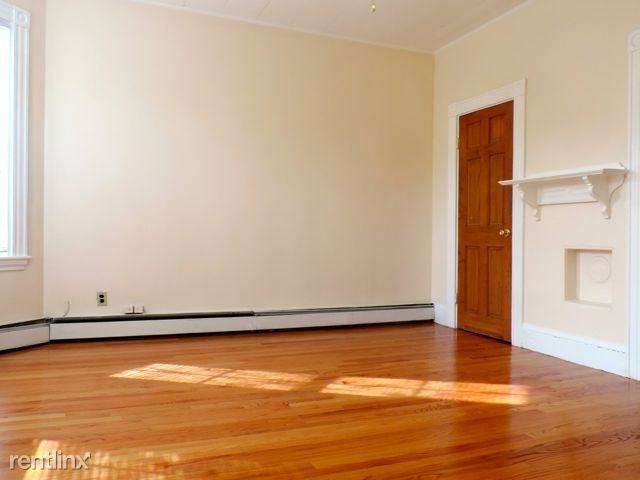 Foto del edificio - 588 E 2nd St