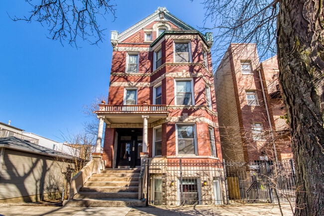 Building Photo - 2335 N Oakley Ave