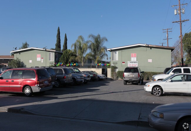 Primary Photo - 5917 Carmelita Ave