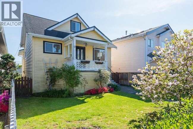 Photo du bâtiment - 340 E 56th Ave