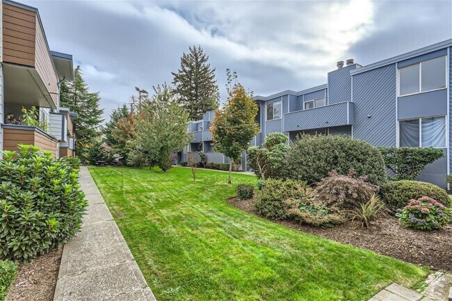 Building Photo - 9919 4th Ave W