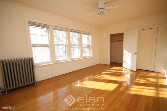 Building Photo - 2 br, 1 bath  - 4915 N Damen Apt 2S Unit 2S