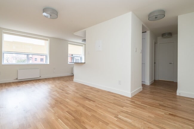 Building Photo - 56 Eccleston Drive