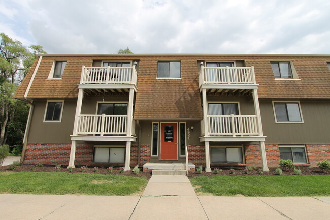 Building Photo - Cranston