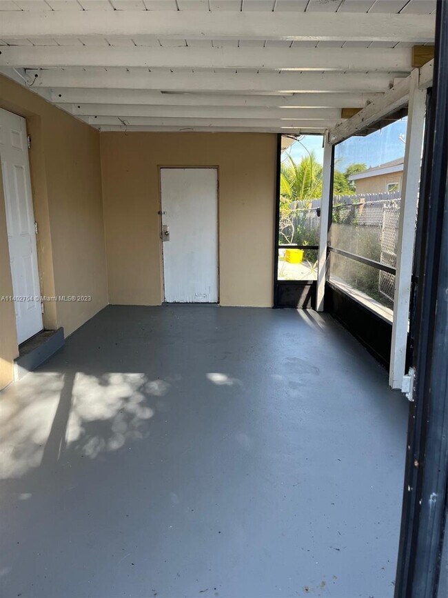 Foto del edificio - 3607 Windsor Ave