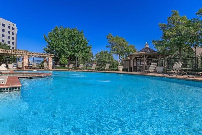 Foto del edificio - 2355 N Hwy 360