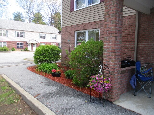 Foto del edificio - Forest Lane Apartments