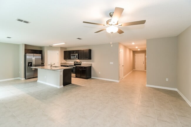 Building Photo - 9130 Udell Ln