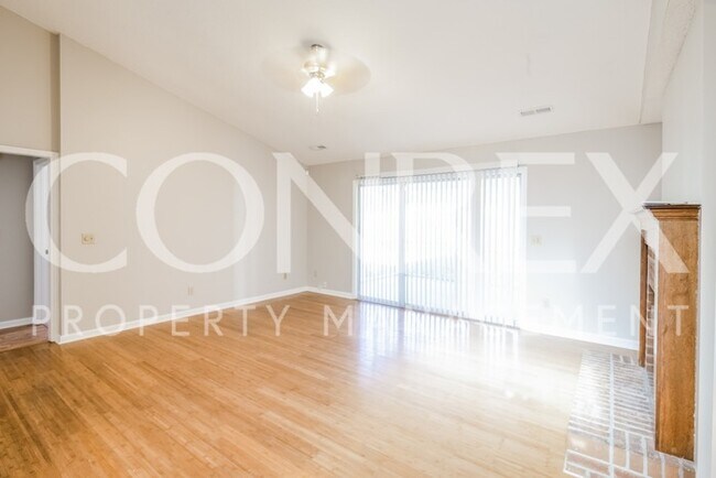 Foto del edificio - Inviting and Spacious 3 Bedroom Home
