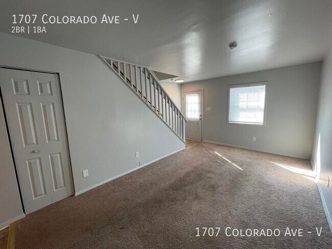 Building Photo - 1707 Colorado Ave