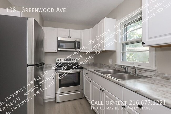 Building Photo - 1381 Greenwood Ave