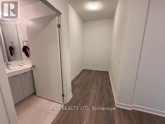 Building Photo - 474-474 Caldari Rd