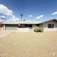 Building Photo - 1224 E Del Rio Dr