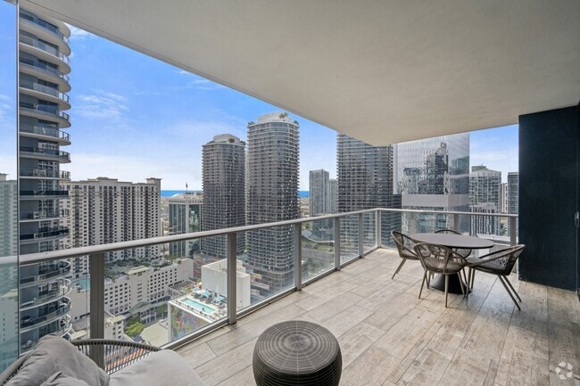 Building Photo - 1010 Brickell Ave