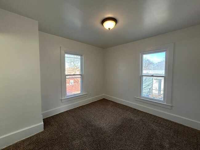 Foto del edificio - 1608 E 12th St