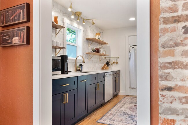 Foto del edificio - 1221 N A St