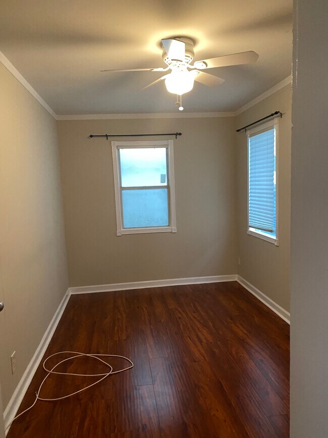 Bedroom* - 225 30th Plz