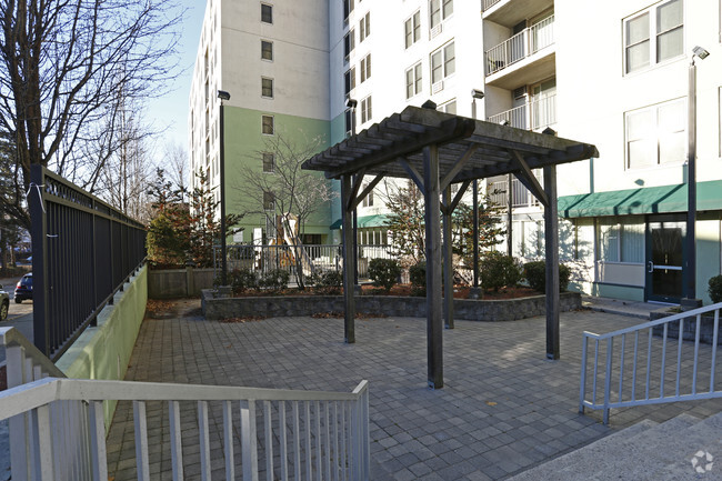 Building Photo - Carter Heights