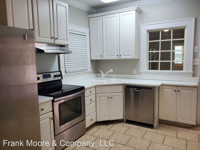 Building Photo - 3 br, 3 bath House - 51 Smith Avenue