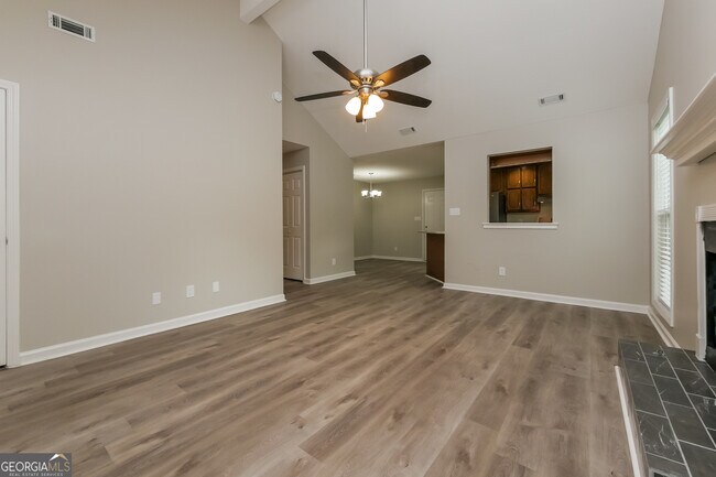 Foto del edificio - 505 Rosehill Dr