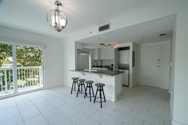 Foto del edificio - 2740 SW 28th Terrace